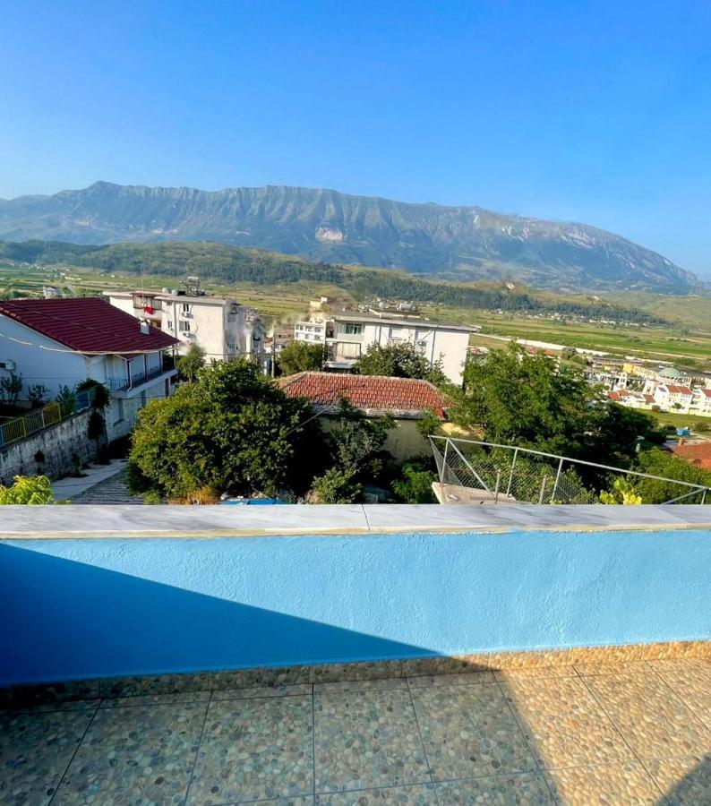 Blue Guesthouse Gjirokastër 外观 照片