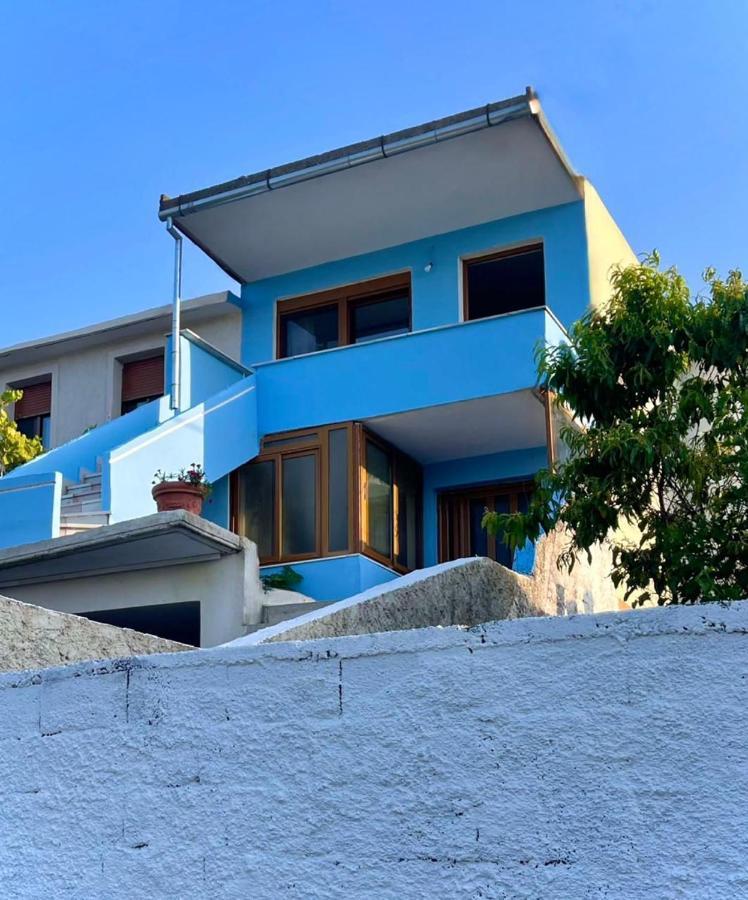 Blue Guesthouse Gjirokastër 外观 照片
