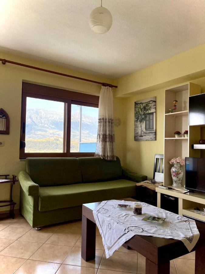 Blue Guesthouse Gjirokastër 外观 照片