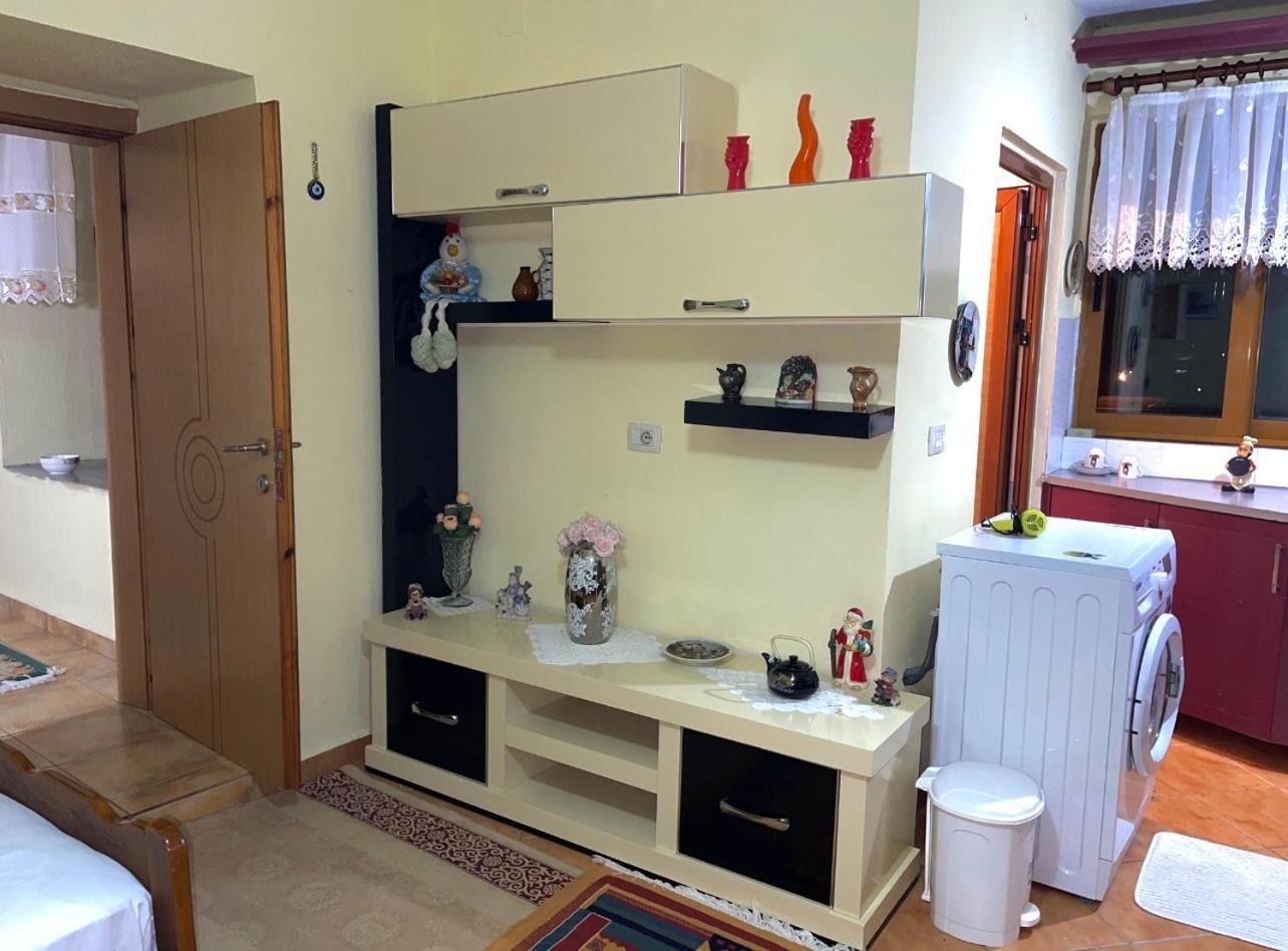 Blue Guesthouse Gjirokastër 外观 照片